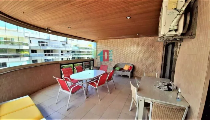 Recreio dos Bandeirantes | Apartamento 3 quartos, sendo 3 suites