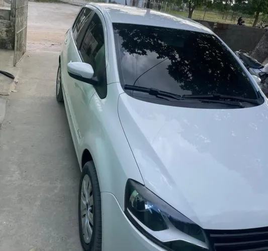 Volkswagen Fox 1.6 MI Total Flex 8V 5P 2013