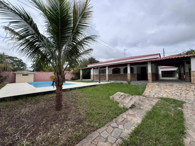 Chácara no Jardim Itapema Guararema | 3 quartos, piscina e área gourmet
