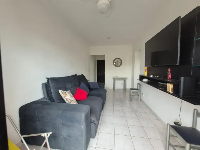Apto de 01 Dormitório, C/ SACADA, 55 m² de área útil. Bairro: Vila Tupi.