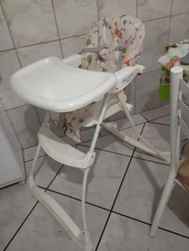 Cadeirinha de alimentação