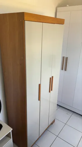 Guarda-roupa Seminovo