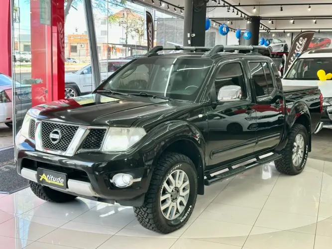 Nissan Frontier SL CD 4X4 2.5tb Diesel AUT 2014