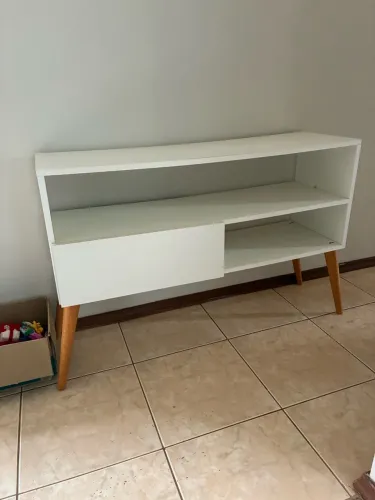 Rack Branco Retrô com Pés de Madeira - Ótimo Estado