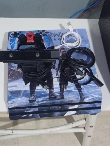 Ps4 pró DB GOD OF WAR