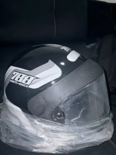 Capacete Novo, tamanho 60