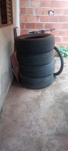 pneu de caminhonete 