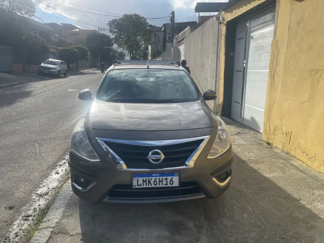 Nissan Versa SL 1.6 16V Flexstart 4P Mec. 2017