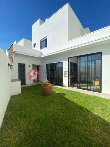 Sobrado no condomínio ESSENZA HOUSE E GARDEN em Presidente Prudente