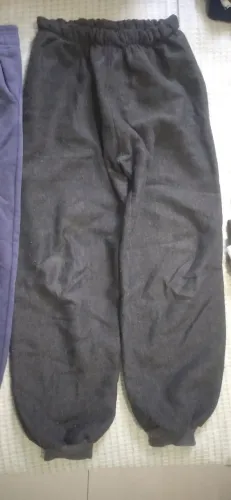 Calça de moleton infantil tamanho 6