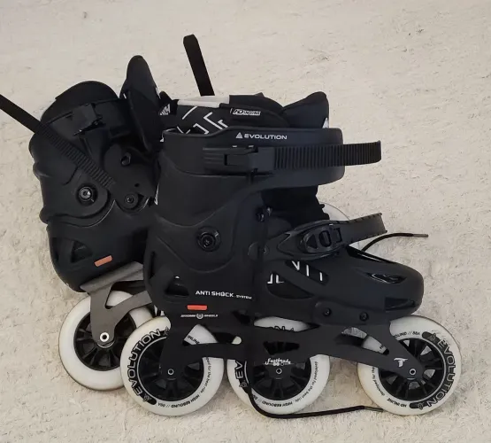 Kit Patins Inline Evolution completo ? pouco uso