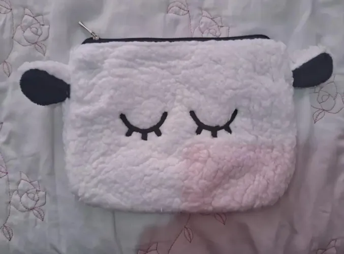 Nécessaire O'Boticário Cuide-Se Bem Boa Noite Ovelhinha