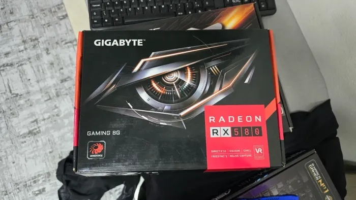 Placa de Vídeo Gigabyte, NVIDIA GeForce e Placa-Mãe ASUS Prime A320M-K/BR e outras.