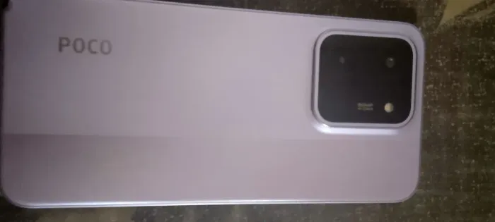 Celular PocoC85