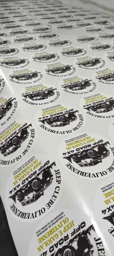 Adesivos personalizados 