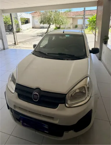 Fiat Uno Attractive 1.0 Flex 6V 5P 2017