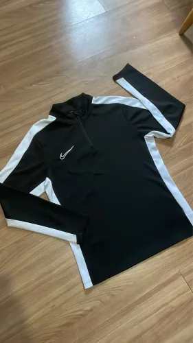 Blusa dri fit rp preta e branca