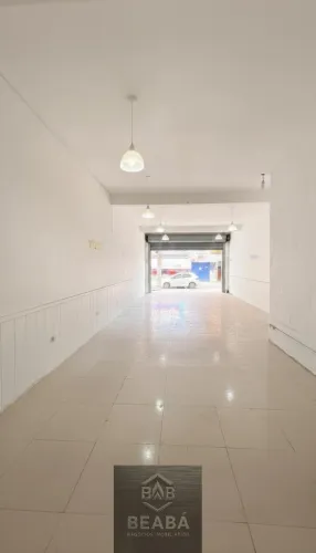 Salão Comercial para Locação em São Miguel Paulista, São Paulo-SP: 3 Salas, 2 Banheiros, 3