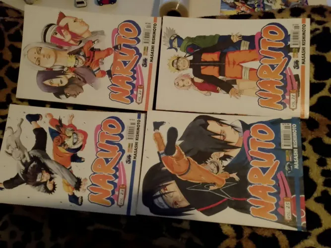 Mangá Naruto volumes 23-24-25 e 28.