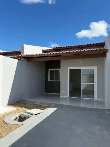 Bela casa plana em Horizonte Ce