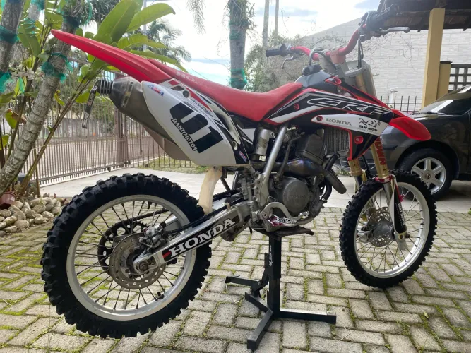 CRF 150R (importada) 2013 com escape full fmf