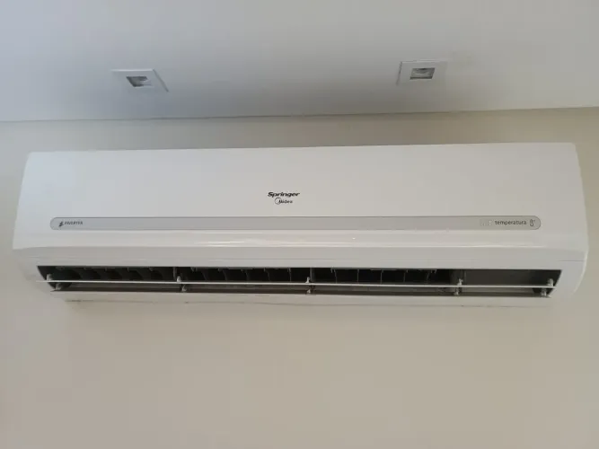 Split Midea 33000 BTU inverter