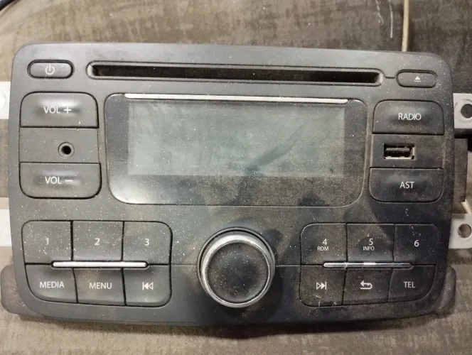 Rádio AM/FM com CD original Renault Logan 2014