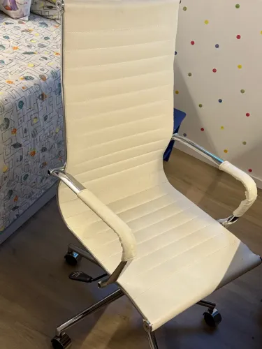 Cadeira Chefe Giratória couro branco
