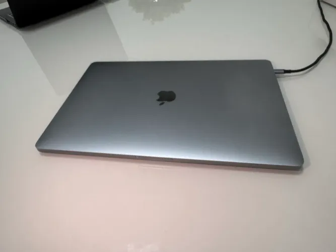 Macbook Pro 15" 2018 i7 512 Gb SSD