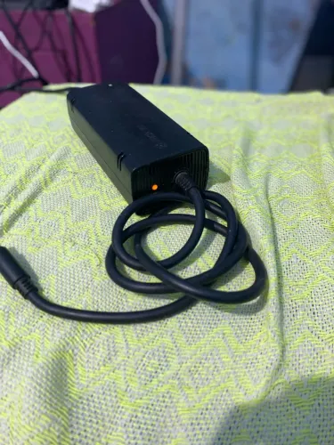 Fonte de Xbox 360 funcionando normal original