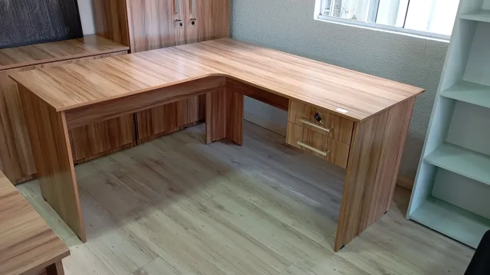 MESA ESCRITÓRIO EM L 100%MDF