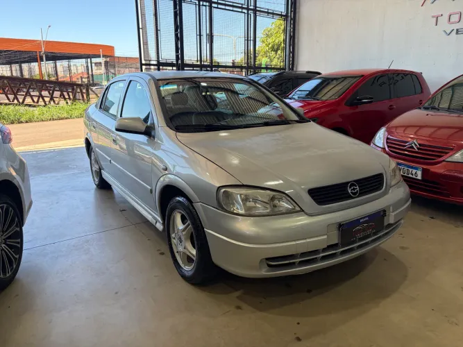 Chevrolet Astra Sedan 2.0/cd/ Expres.gls 2.0 8V 4P 2002