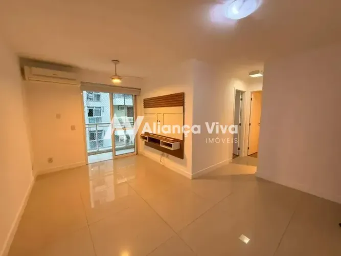 Botafogo | Apartamento 2 quartos, sendo 1 suite