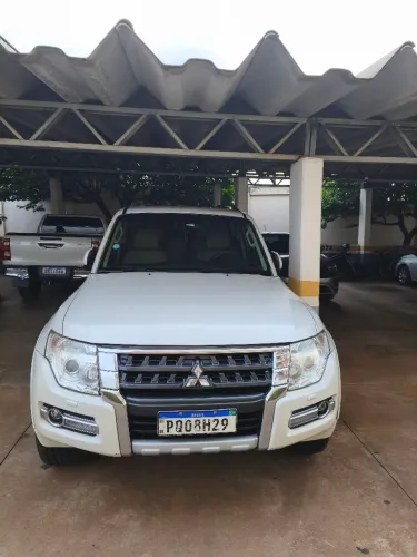 Mitsubishi Pajero HPE Full 3.2 4X4 T.i.dies. 5P AUT 2017