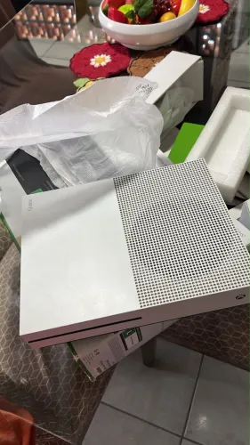 Vendo Xbox one S