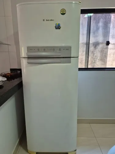 Geladeira/Refrigerador Electrolux Frost Free - Duplex 430L Celebrate Blue Touch DF50