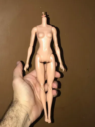 Boneca Barbie - corpo Super Girl