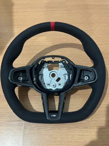 Volante BMW M Esportivo em Fibra de Carbono + Alcântara - Acabamento Premium