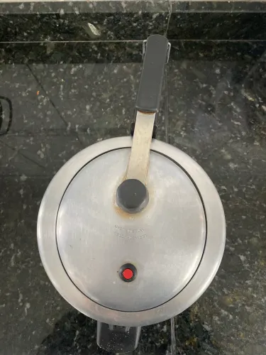 Panela de Pressão Panelux