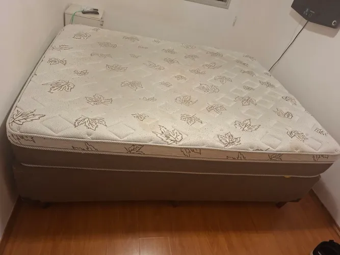 Cama queen box bipartido UNAFLEX - usada