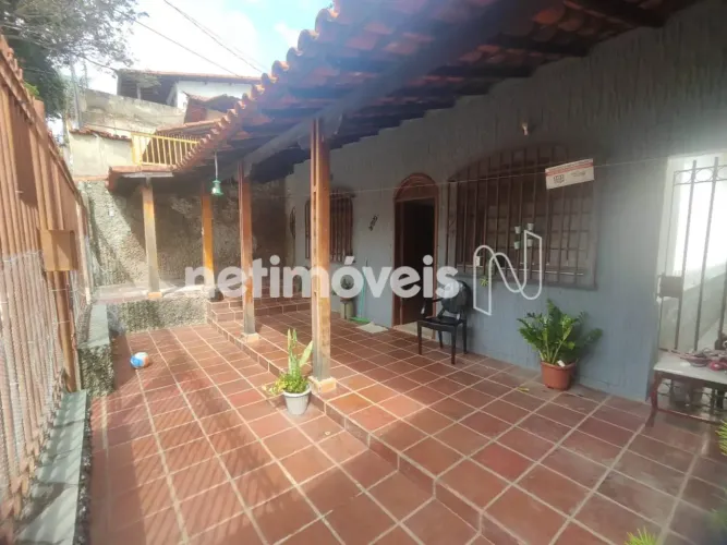 Casa no Dom Cabral/Coração Eucarístico, com área de 180m²;, 3 quartos, 2 banheiros, 1 vaga