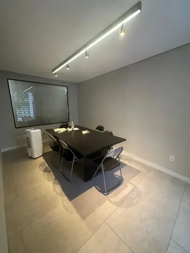 onto Comercial / Sala de Esquina 100m² no Vieiralves (Ex-Rádio Tucumã)