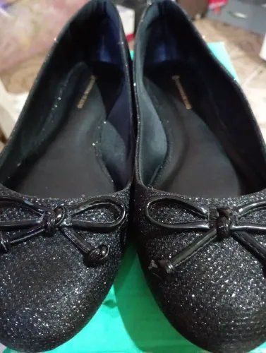 Sapatilha nova ( sapatinho de luxo )