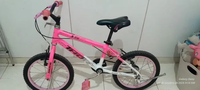 Bicicleta semi nova