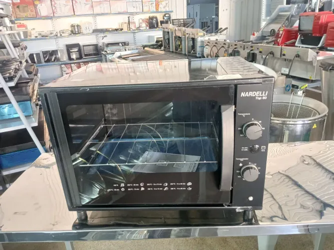 Forno Elétrico De Bancada Nardelli 60 Black 60 Litros Cor Preto