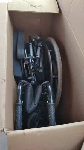 Cadeira de Rodas Alumínio Fit Reclinável - Jaguaribe (Preto/ 44)