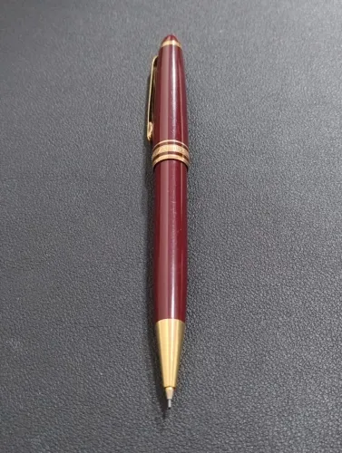 Lapiseira Montblanc Meisterstück Classique Vinho 0.7mm