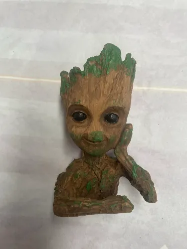 Groot Pensador Vaso/ Cachepot de resina - pintado à mão - Sem planta