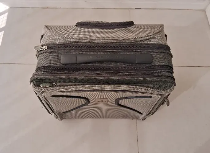 Mala de viagem com rodinhas