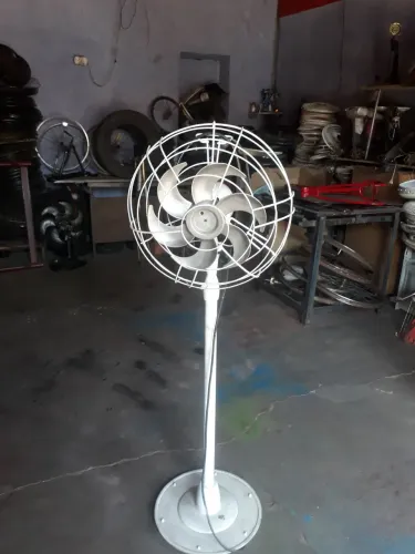 Ventilador antigo de ferro muito raro  funcionando 